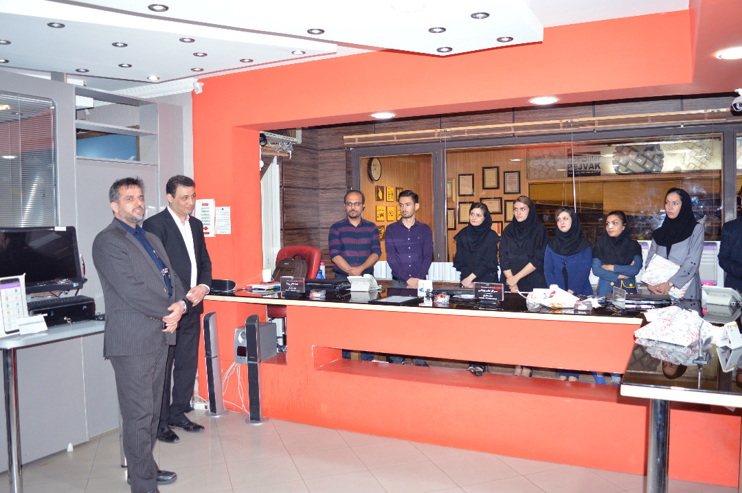 بازدید رییس هیأت عالی نظارت وزارت صمت از شرکت پژواک و تقدیر از اعضای شرکت