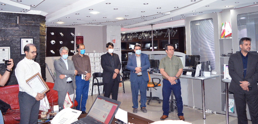 بازدید رییس هیأت عالی نظارت وزارت صمت از شرکت پژواک و تقدیر از اعضای شرکت