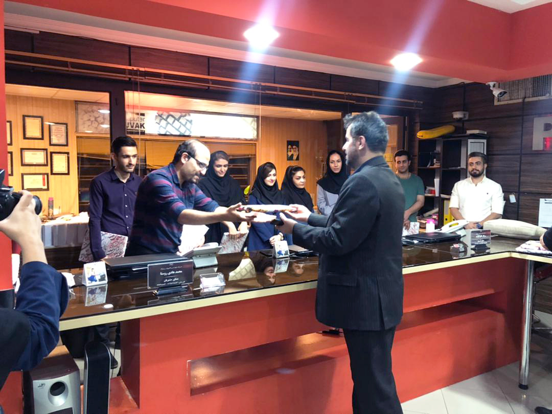 بازدید رییس هیأت عالی نظارت وزارت صمت از شرکت پژواک و تقدیر از اعضای شرکت